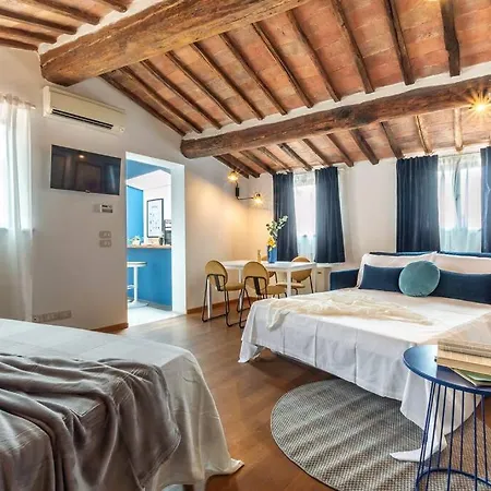 Mimosa- Loft Elegante Con Terrazza Nel Centro Di Apartamento Siena