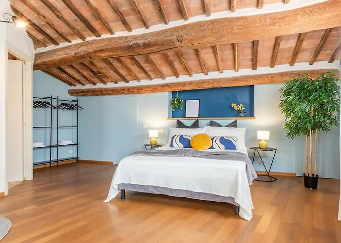 Mimosa- Loft Elegante Con Terrazza Nel Centro Di سيينا