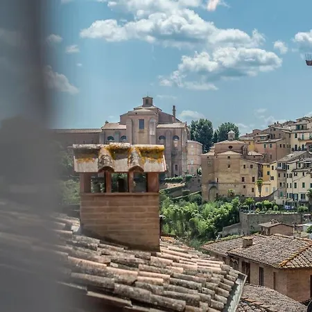Mimosa- Loft Elegante Con Terrazza Nel Centro Di * Siena